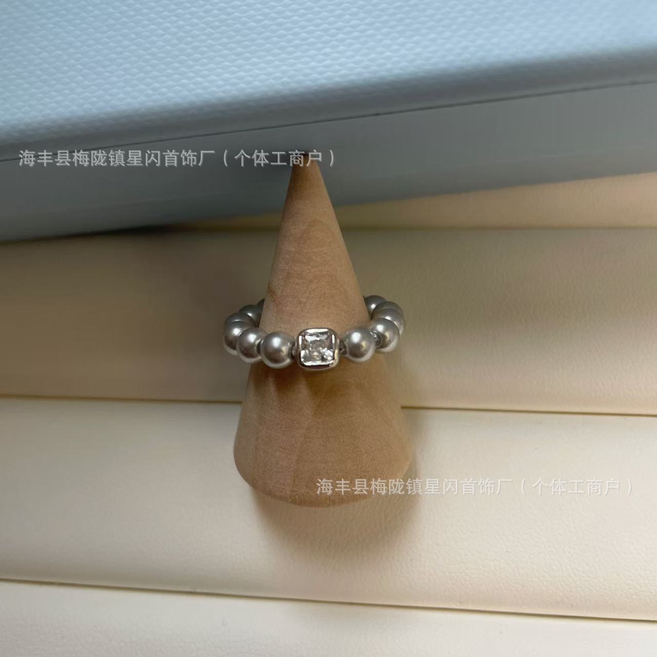 50mm定焦镜头使用指南:为什么每个摄影师都需要一支标准镜头配图